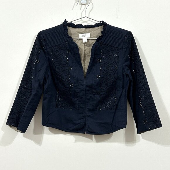 ANN TAYLOR LOFT Blazer Womens 6 Navy Eyelet Ruffle Cropped 3/4 Sleeve Cotton - Picture 1 of 7